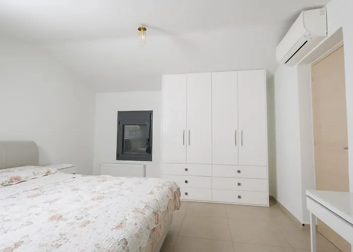 Beachfront Galini Villa *